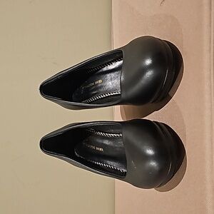 Pre-Owned women's Taimufeng black pump.shoe